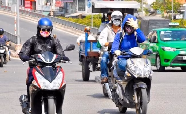 Tia cuc tim cao o Ha Noi: Cach “che chan” tranh benh hiem ve da-Hinh-2