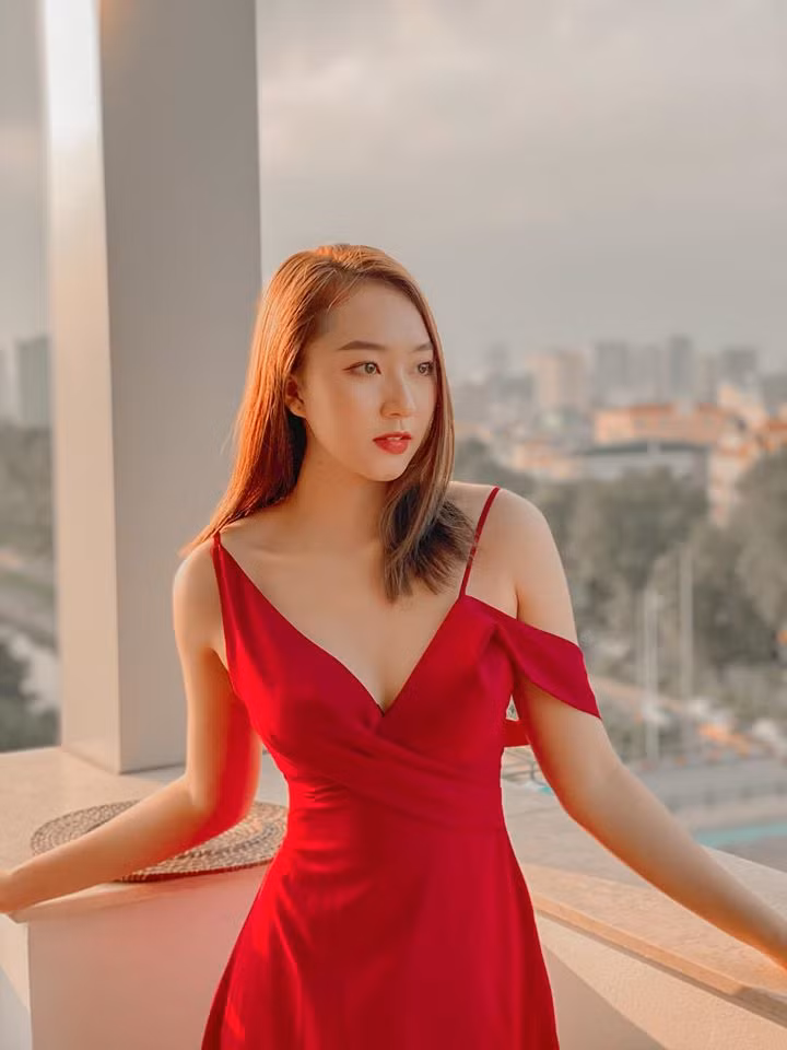 Trên thực tế, khi bạn ngừng ăn tinh bột thì cơ thể sẽ sử dụng nguồn năng lượng dự trữ là mỡ thừa, nhờ đó dễ dàng giảm cân hơn. Thay vào đó, bạn có thể dùng gạo lứt, bánh mỳ đen hay các loạt hạt để bổ sung năng lượng cho ngày dài.