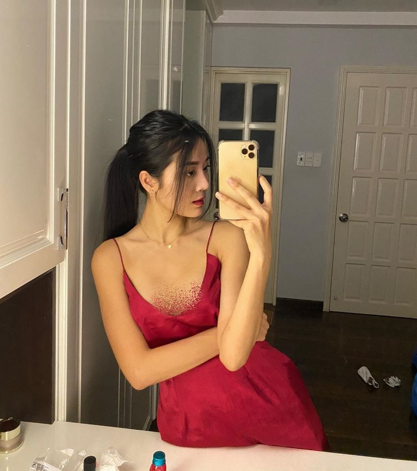 Karen Nguyễn tên thật là Nguyễn Kiều Diễm, sinh năm 1993 và từng tốt nghiệp chuyên ngành đạo diễn sân khấu. Sở hữu khuôn mặt xinh đẹp và thân hình nóng bỏng, nữ diễn viên hướng tới phong cách ăn mặc gợi cảm vô cùng.