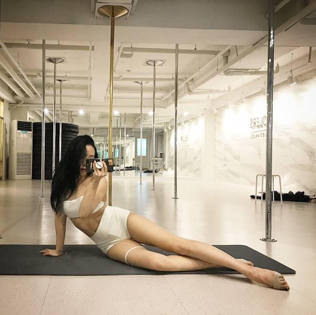 Vì đây là bộ môn đòi hỏi kỹ thuật cao nên bạn không nên tự ý tập ở nhà.Bạn nên tuân theo sự hướng dẫn để luyện tập một cách bài bản nhất.