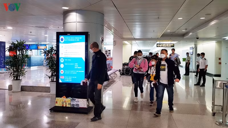 Benh nhan nhiem Covid-19 thu 34 tu My ve Viet Nam, tung qua canh o Han Quoc