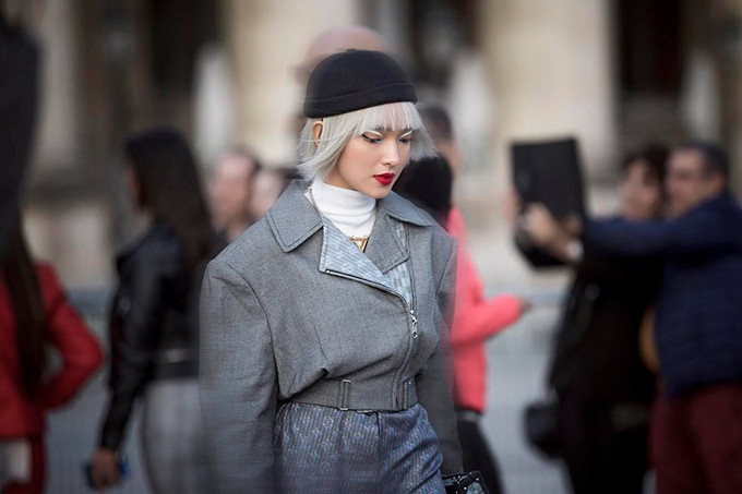 Châu Bùi luôn xuất hiện với phong cách thời trang biến hóa đa dạng chứng tỏ gu thẩm mỹ đẹp mắt và tinh tế của mình.