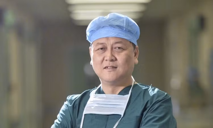 Lien tiep cac bac si dau nganh o Vu Han qua doi vi nhiem Covid-19