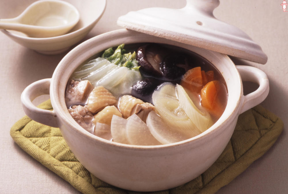 Ngoài ra, một số nơi khác còn thêm vào các thành phần tốt cho sức khỏe hơn như rong biển hoặc konnyaku (một loại thạch cứng có hàm lượng calo thấp làm từ khoai tây konnyaku). Đến Nhật Bản vào mùa thu thì đừng quên thưởng thức món ăn độc đáo này nhé.