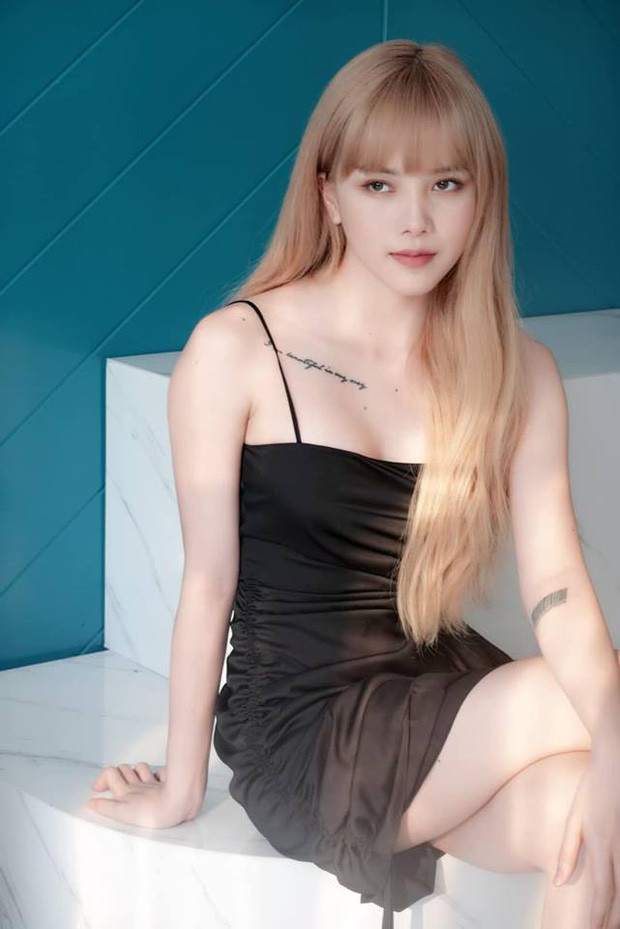 Dù ở nhà tránh dịch COVID-19, Thiều Bảo Trâm, bạn gái tin đồn của Sơn Tùng M-TP tiết lộ cô chăm tập yoga, chạy bộ và ăn uống đủ chất, ngủ đúng giờ để có sức khỏe tốt và duy trì vóc dáng thon gọn.