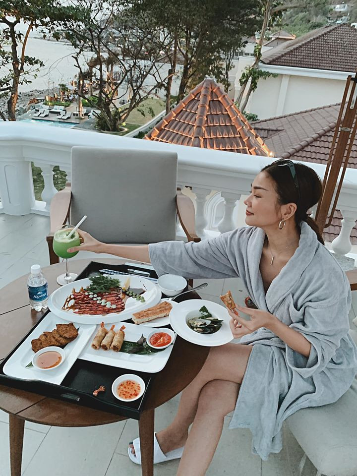 Bi quyet gi giup Thanh Hang so huu vong eo nho nhat showbiz Viet-Hinh-3