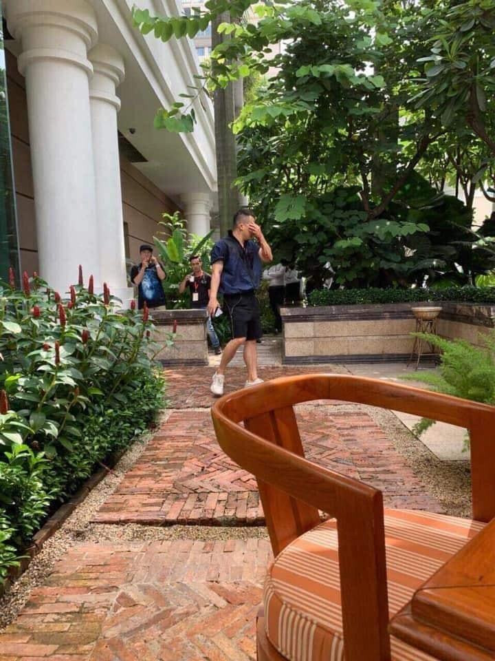 Lo them anh Vu Khac Tiep be bet mau tai don cong an va giay vay no