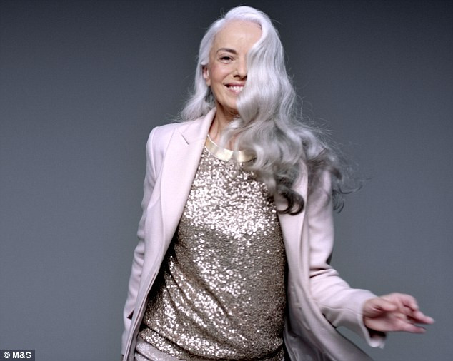 Thái độ sống bình tĩnh, lạc quan và lối sống giản dị cũng là điều giúp cho Yazemeenah luôn giữ được sự trẻ trung và một sức khỏe tốt. Ảnh: Internet. Video "Bí quyết làm đẹp của sao Việt". Nguồn: VTC.