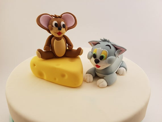 Bánh kem hình chuột Jerry và mèo Tom này chắc chắn sẽ khiến các bạn nhỏ thích thú.