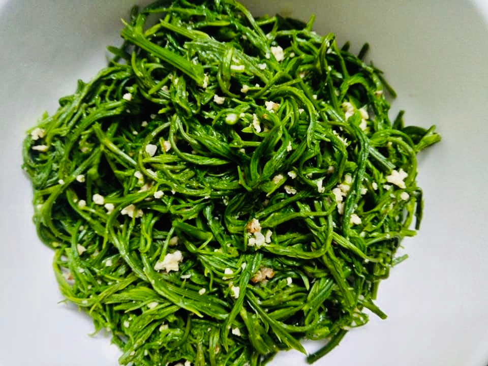 Rau thoi, dac san Tay Bac “kho ngui” nhung de gay nghien-Hinh-3