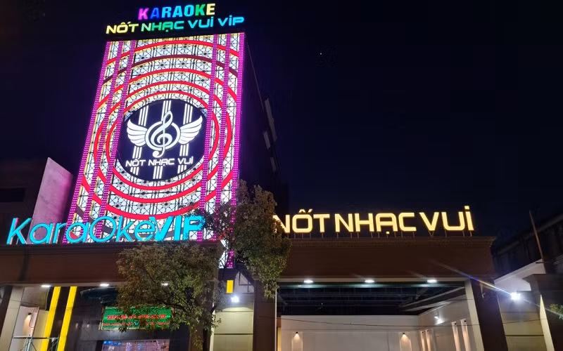 Karaoke, vu truong hoat dong kinh doanh tro lai: Bo Y te luu y gi?