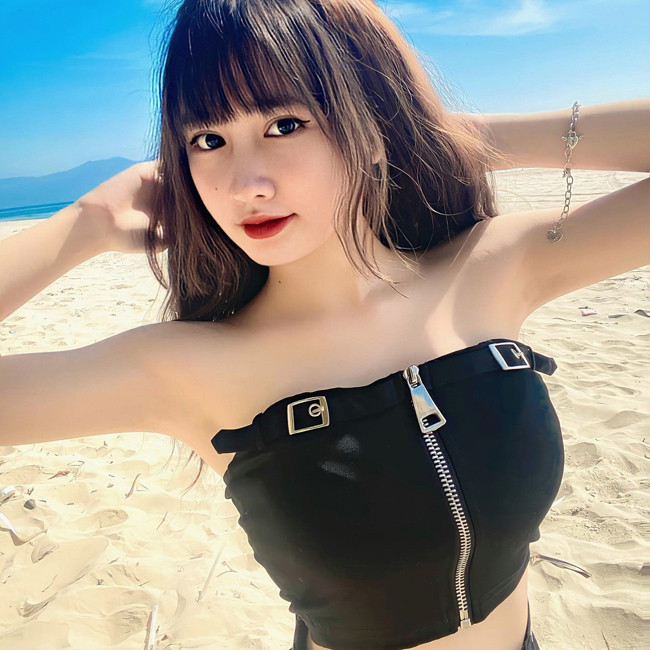 Nhan sắc đời thường xinh đẹp của nữ Tiktoker 17 tuổi.