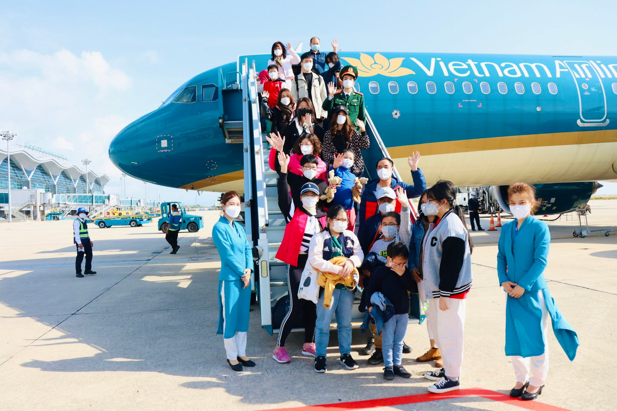 Nhieu tinh, thanh don khach du lich “xong dat” ngay dau xuan Nham Dan-Hinh-2