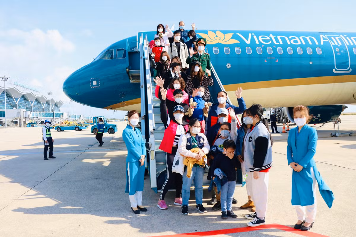 Nhieu tinh, thanh don khach du lich “xong dat” ngay dau xuan Nham Dan-Hinh-2