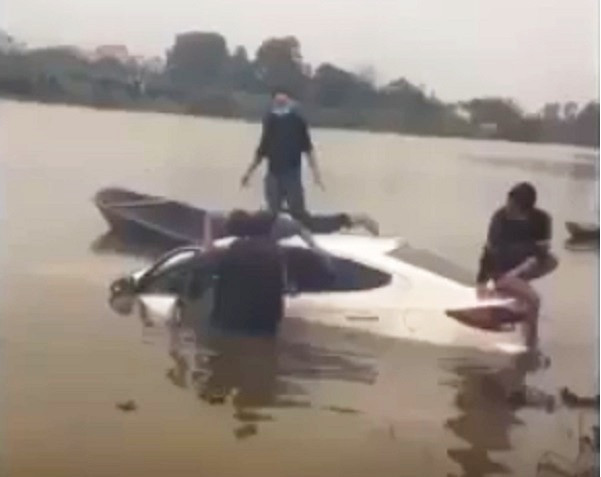 Thai Binh: Nam thanh nien tu vong duoi song sau khi an lau cung ban