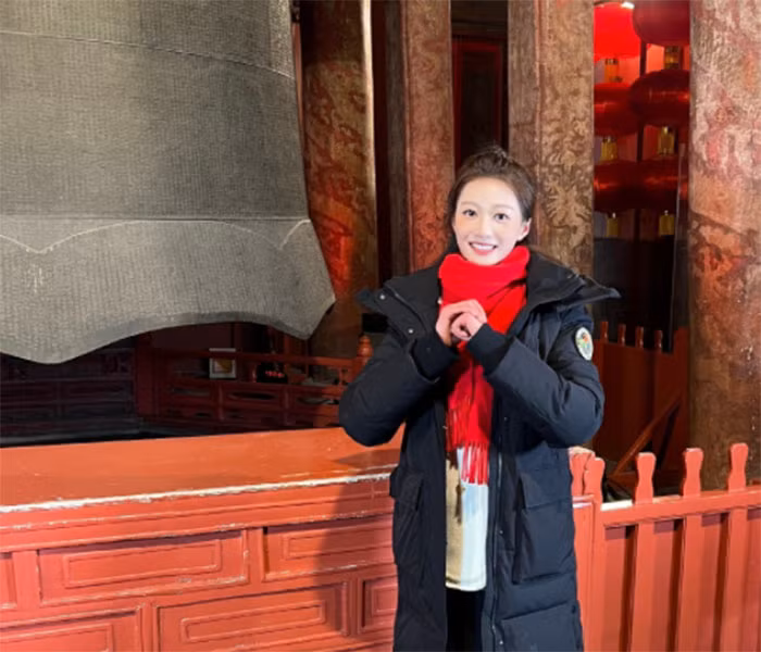 Co gai xinh dep vinh du cam duoc trong Olympic Bac Kinh 2022-Hinh-3