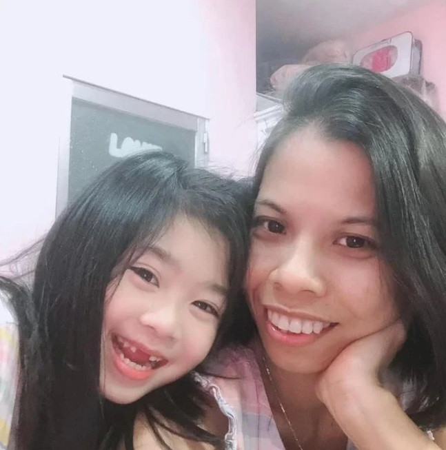 Con gái Mai Phương lớn thấy rõ, giống hệt mẹ quá cố - Hình 2 Con gai Mai Phuong lon thay ro, giong het me qua co-Hinh-2