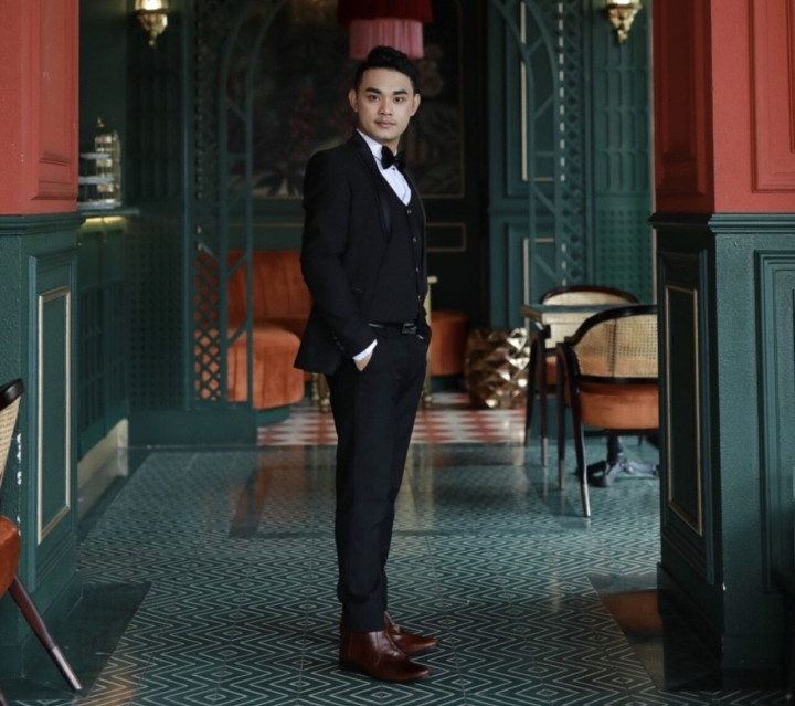 Gia bac si lam viec tai khu dieu tri F0: Doi mat nhieu toi danh?