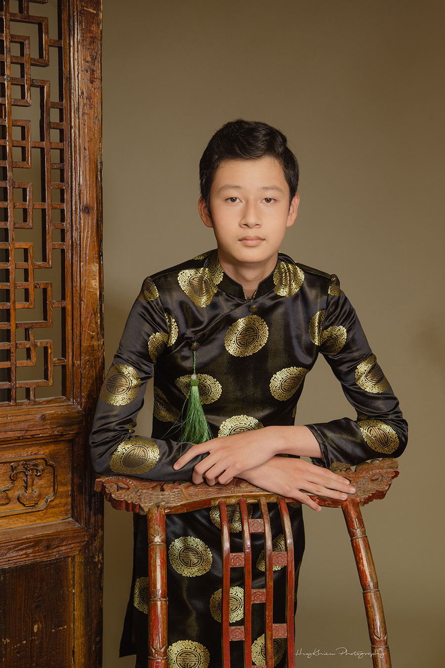 Bảo Nam ít nói và không thích chụp hình nên mỗi lần qua Mỹ, Quang Dũng đều năn nỉ con chụp chung để có ảnh kỷ niệm. Ca sĩ không ở cạnh con thường xuyên nên tranh thủ gọi điện mỗi ngày để trò chuyện, gần gũi hơn và rèn cho cậu nói tiếng Việt. 