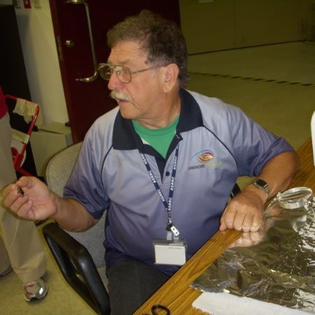 Thuộc tính kỳ lạ của đất Mặt trăng được lý giải bởi tiến sĩ Marek Zbik thông qua công nghệ kính hiển vi nano. (Ảnh: LinkedIn)