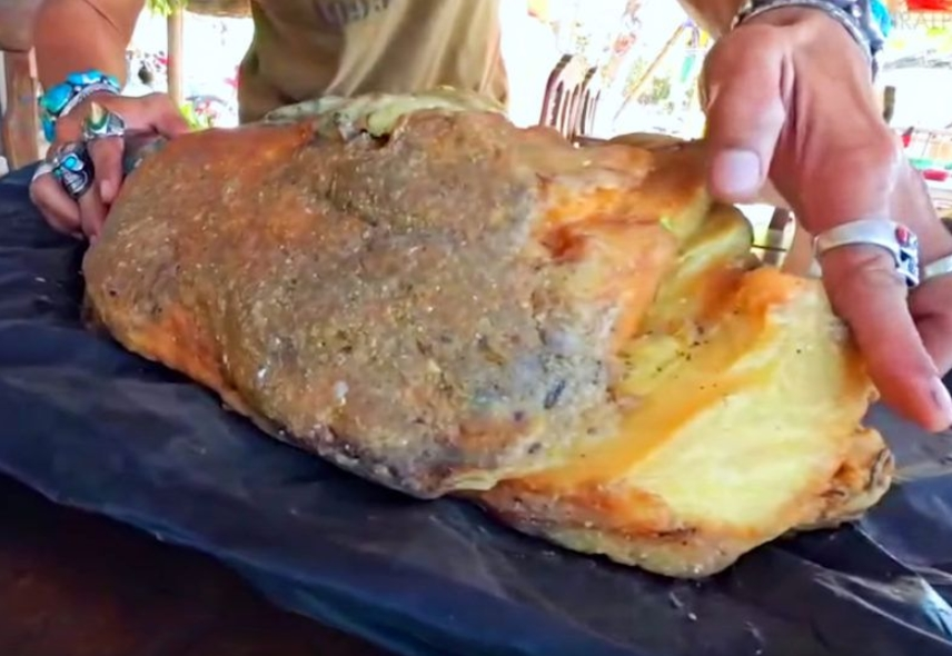 Với những công dụng và giá trị cao, long diên hương trở thành sản phẩm xa xỉ, được săn lùng bởi giới nhà giàu và trở thành biểu tượng của địa vị và bản sắc. (Ảnh: sogoodly)