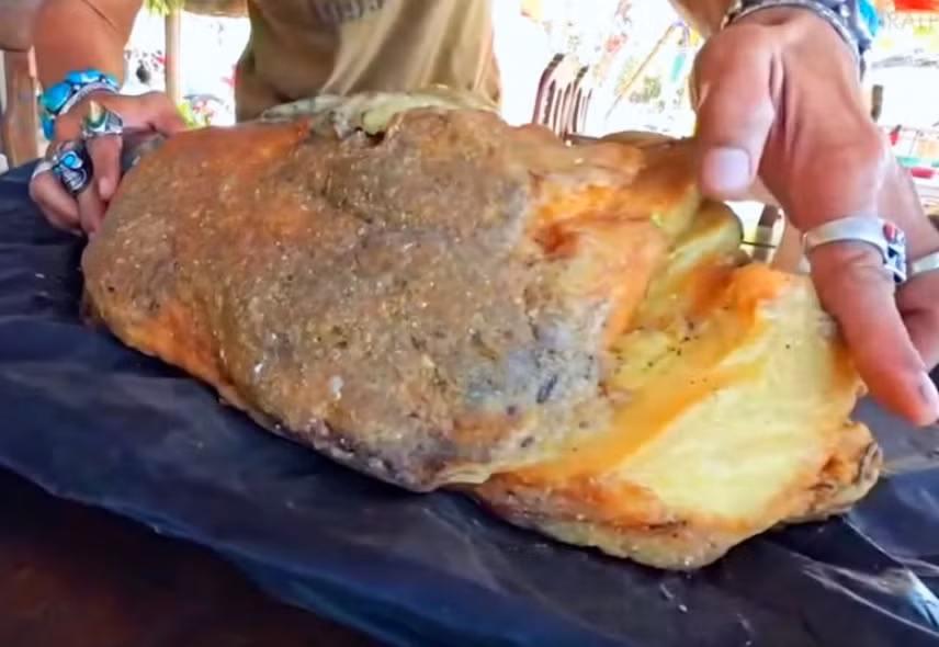 Với những công dụng và giá trị cao, long diên hương trở thành sản phẩm xa xỉ, được săn lùng bởi giới nhà giàu và trở thành biểu tượng của địa vị và bản sắc. (Ảnh: sogoodly)