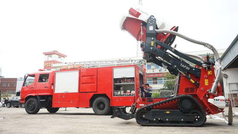 Robot TAF35, được chế tạo bởi một công ty của Đức, có chiều dài khoảng 3 mét và nặng 3.950 kg. (Ảnh: Báo Công an TP Đà Nẵng)