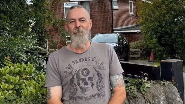 Những người phát hiện kho báu như Hankin có thể nhận được phần thưởng, chia cho chủ sở hữu mảnh đất nơi họ tìm thấy kho báu, nhưng phải thông báo cho nhân viên liên lạc tìm kiếm tại địa phương và cảnh sát điều tra trước tiên. (Ảnh: MSN)