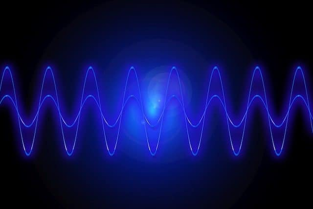 Sóng hạ âm là những âm thanh có tần số từ 7 đến 19Hz mà tai người không thể nghe thấy, nhưng vẫn có thể cảm nhận được. (Ảnh: TopTenz)