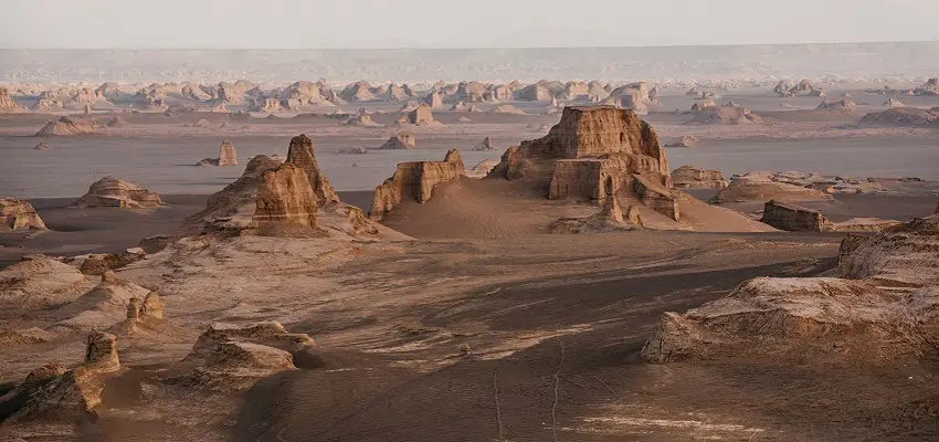 Sự gia tăng nhiệt độ này là một dấu hiệu xấu cho hệ sinh thái sa mạc, đẩy các sinh vật đến bờ vực vì khó có thể thích nghi. (Ảnh: Iran On Adventure)