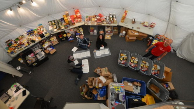 Món salad chay đã được thử nghiệm bởi một nhóm gồm hai nam và hai nữ, và kết quả thật ấn tượng. Các tình nguyện viên cho biết họ rất yêu thích món ăn này, thậm chí có người còn sẵn sàng ăn cả tuần nếu họ là phi hành gia. Điều này cho thấy món salad không chỉ đáp ứng về mặt dinh dưỡng mà còn về mặt hương vị, một yếu tố quan trọng để duy trì tinh thần của các phi hành gia trong những chuyến hành trình dài ngày.