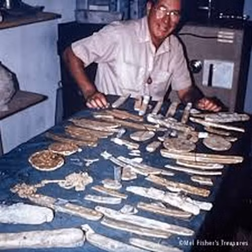 Fisher đã phải trải qua nhiều vụ kiện tụng để giành quyền sở hữu, và cuối cùng, vào năm 1992, Tòa án Tối cao Mỹ đã công nhận Fisher là chủ sở hữu của tất cả kho báu từ tàu Atocha.