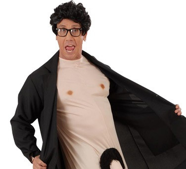 Bị bắt và phạt 50.000USD vì khoe của quý. Một người đàn ông khác mới đây cũng bị bắt và phạt tiền vì hành vi khoe bị phận sinh dục trước rất nhiều học sinh tiểu học. Ông ta tên là Jack Snyder ở bang Florida, Mỹ. Theo lời khai của người đàn ông trên thì ông ta khoe của quý để mừng sinh nhật lần thứ 64 của mình.