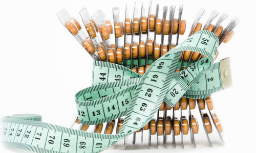 Nhiều loại thuốc giảm cân khiến cơ thể trở nên quá nóng, thúc đẩy quá trình trao đổi chất, do đó đốt cháy nhiều chất béo. Nhưng nó cũng gây ra tình trạng mất nước, nôn mửa và tim đập nhanh hoặc không đều, gây đột quỵ nguy hiểm đến tính mạng.