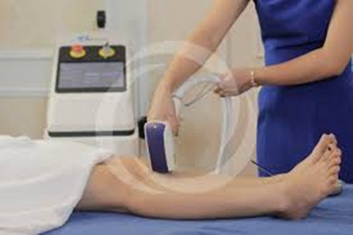 Nó sẽ chỉ an toàn nếu được thực hiện dưới bàn tay của một bác sỹ da liễu giỏi, chứ không phải với một nhân viên spa được đào tạo qua loa.