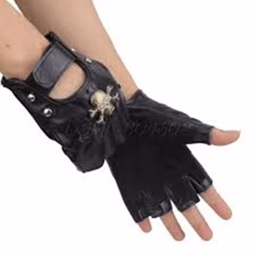 Găng tay. Ngay khi mùa thu và đông đến gần, bạn sẽ cảm ơn đôi găng này. Nó sẽ giữ cho bàn tay của bạn không bị khô nứt và ấm áo. Nếu có một đôi găng màu đen thì bạn có thể kết hợp với tất cả trang phục.