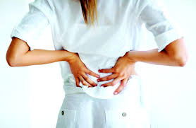 Đau lưng cấp tính hoặc mãn tính. Nếu những cơn đau thắt ở lưng không biến mất trong một vài ngày thì chớ nên tự chữa, hãy đến gặp bác sỹ. Đau lưng có cảm giác tê ngứa ở các chi hay bàng quang là dấu hiệu đau nghiêm trọng cần chữa gấp.