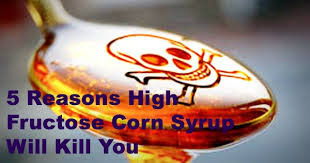 High Fructose Corn Syrup. Là chất thay thế đường có thể làm biến đổi gen, là giải pháp giá rẻ để các nhà sản xuất có thể cắt giảm chi phí và tăng lợi nhuận. Năm 1980, chất ngọt nhân tạo này đã làm tăng gấp đôi tỷ lệ thừa cân ở những trẻ em Mỹ.