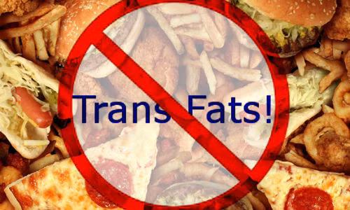 Hydro hóa dầu và Trans Fat. Không phải tất cả các chất béo đều có hại cho con bạn, nhưng chất béo trans có thể là kẻ giết người hàng loạt. Các nhà sản xuất dùng Trans Fat để kéo dài tuổi thọ của thực phẩm.