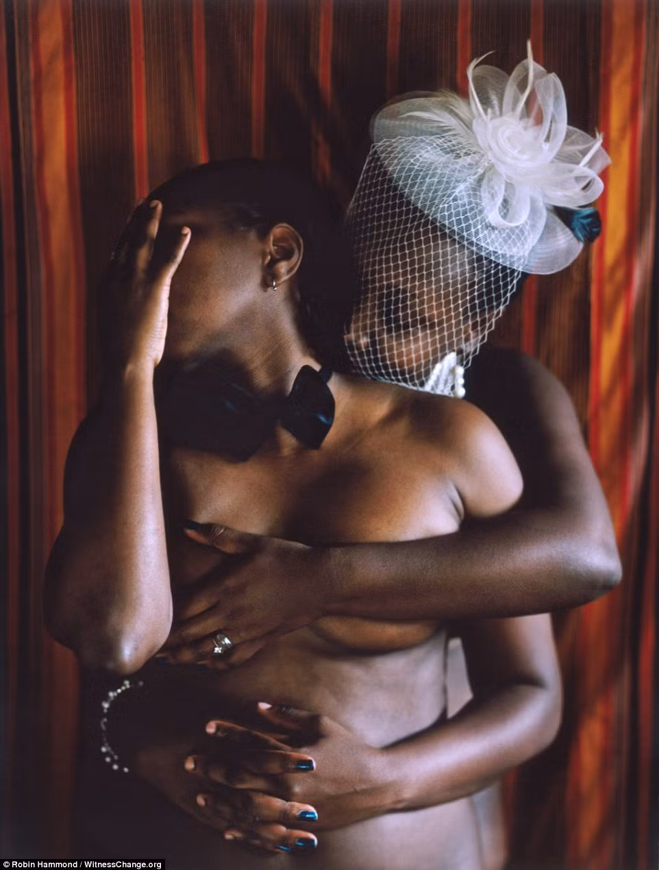 J và Q từ Uganda. J và Q là cặp đôi đồng tính nữ nhưng họ không được công nhận ở Uganda. Ở đây, đồng tính nữ bị cho là một căn bệnh cần được chữa khỏi. Họ đã từng bị tấn công bởi những người đàn ông và bị hãm hiếp để trị bệnh "ngộ nhận ngu xuẩn". Ngay cả những thành viên gia đình cũng không thông cảm và cho họ được cuộc sống bình yên. Giờ đây họ phải giả vờ là chị em mới được sống cùng nhau.