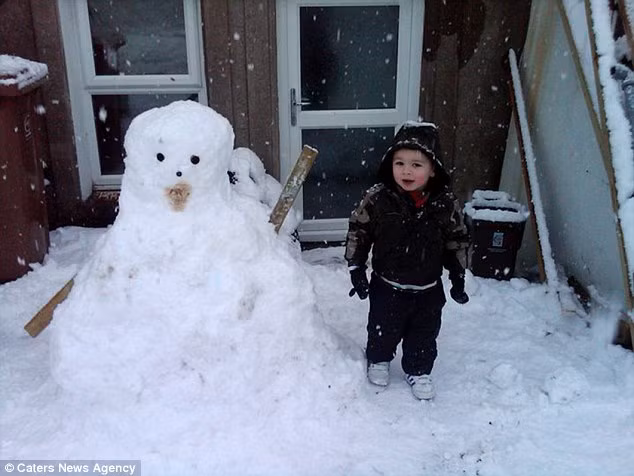 Điều kỳ diệu xảy ra sau đó là Deborah đã tỉnh lại, thế nhưng cô hoàn toàn như một đứa trẻ, không hiểu chuyện gì xảy ra, không thể đi bộ, vệ sinh cá nhân hay mặc đồ. Cô cũng không thể nhận ra mọi người xung quanh, kể cả con trai.