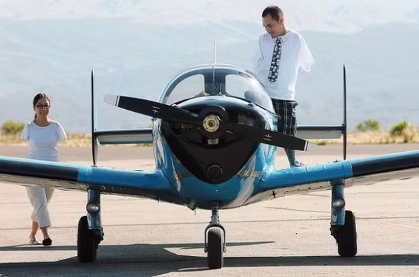 Brian chia sẻ rằng nguồn cảm hứng đưa anh vượt qua số phận đến với nghệ thuật xăm mình chính là cô gái Jessica Cox. Lúc ấy Tagalog đọc được mẩu tin về cô gái mạnh mẽ không có tay mà vẫn lấy được chứng chỉ lái máy bay, anh bắt đầu cảm thấy muốn được như Jessica.