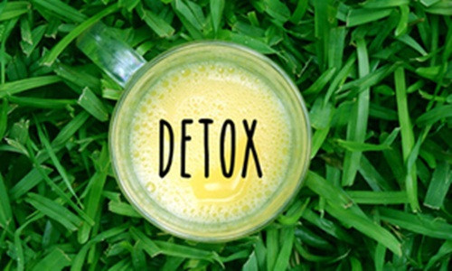Hãy kết hợp các công thức nấu ăn detox vào lối sống hàng hàng ngày để cơ thể quen với việc giải độc thường xuyên, chứ không phải là đột ngột chỉ trong 1 tuần hay một tháng. Dưới đây là 10 công thức nấu ăn thuần chay đảm bảo có thể detox cơ thể mà vẫn nuôi dưỡng được cơ thể mỗi ngày.