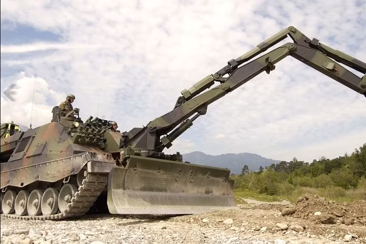 Xe công binh tác chiến Kodiak do một công ty Đức và một công ty Thụy Sĩ phát triển để đáp ứng nhu cầu của quân đội Thụy Sĩ.