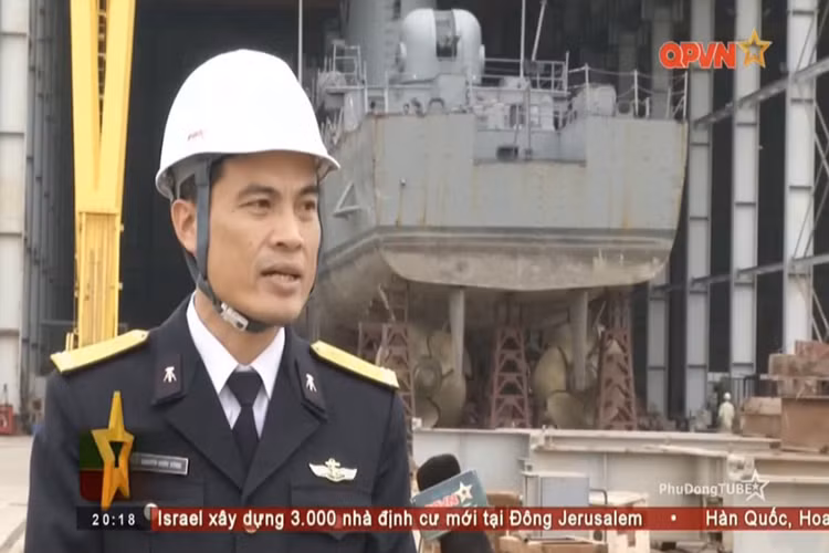 Như vậy có thể thấy cấu hình vũ khí của “PCC-761” khi về Việt Nam đã được rút gọn đáng kể, đây vừa là thách thức nhưng cũng là một cơ hội giúp Quân chủng Hải quân chủ động hơn trong việc triển khai các loại vũ khí phù hợp với điều kiện trong nước lên trên tàu Pohang “18”. Nguồn ảnh: QPVN.