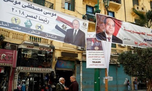 Biểu ngữ của hai ứng cử viên tổng thống Ai Cập trong cuộc bầu cử năm 2018. Ảnh: AlAhram.