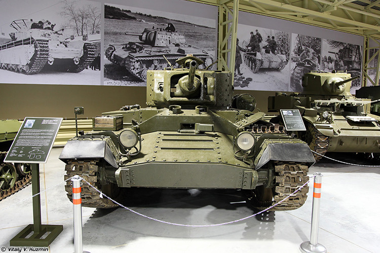 Tăng bộ binh Valentine Mk.III do Anh sản xuất, cung cấp cho Liên Xô sử dụng để chống phát xít. Ít nhất gần 4.000 chiếc Valentine Mk.III đã được Anh-Canada cung cấp cho Moscow theo chương trình Lend-Lease. Nguồn ảnh: Vitaly-Kuzmin.