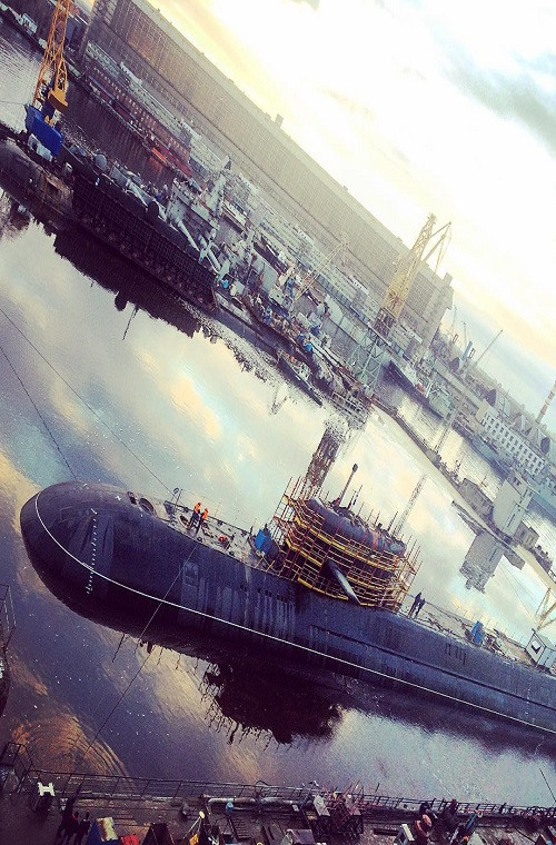 Thật vậy, việc tích hợp công nghệ vũ khí mới lên các tàu chiến đã có tuổi đời 30-40 năm không phải dễ, đó là cả một đề tài nghiên cứu đồ sộ, không phải thích lắp gì thì lắp. Nguồn ảnh: Matrix