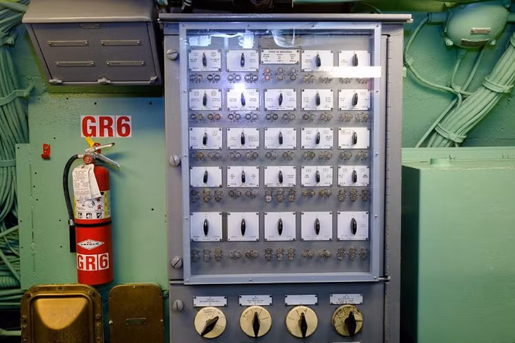 Nó có lượng giãn nước toàn tải khoảng 3.550 tấn, dài tổng thể 96,9m, mớn nước 5,7m. Nguồn ảnh: Arms-Expo.