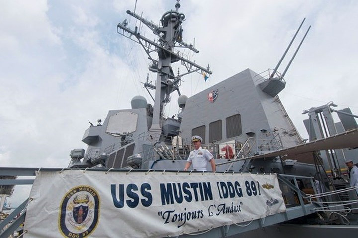 Reuters ngày 23/3 đưa tin, hoạt động của tàu Mustin là phản ứng mới nhất của Mỹ trước việc Trung Quốc tìm cách hạn chế tự do hàng hải trên các vùng biển chiến lược khu vực. Ảnh: US Navy.